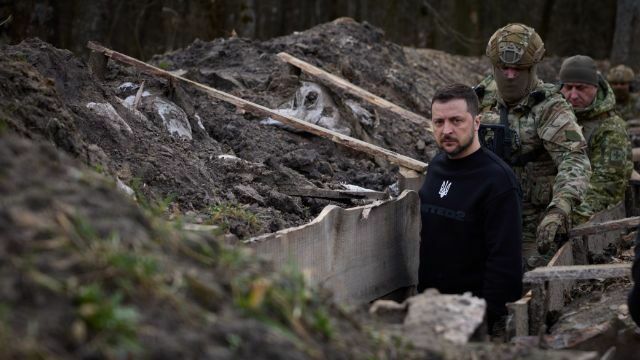 Защита государственных границ от врага: Зеленский приехал в Сумскую область Фото 1 Защита государственных границ от врага: Зеленский приехал в Сумскую область Фото 1