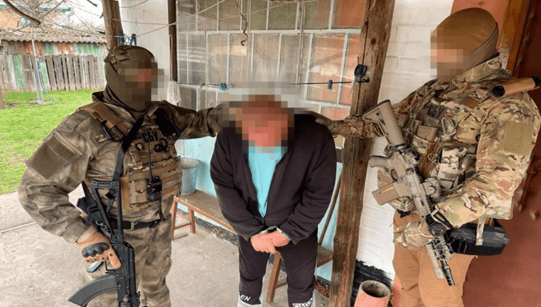 Требовал 1 млн грн с бойца за “долг” матери: СБУ задержала мошенника в Виннице