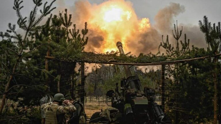 Українські військові