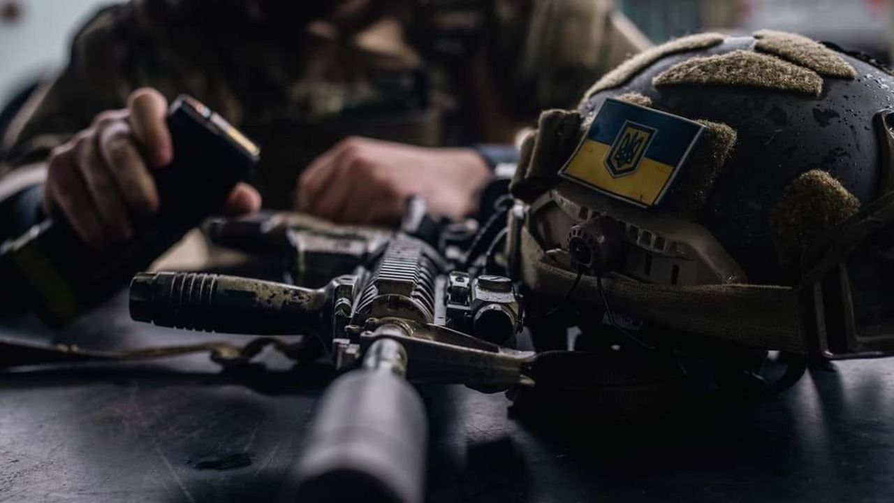 Українські військові