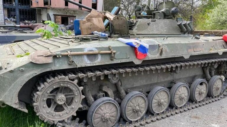 РФ обіцяє своїм громадянам гроші й соцпакет, щоб популяризувати військову службу – Генштаб