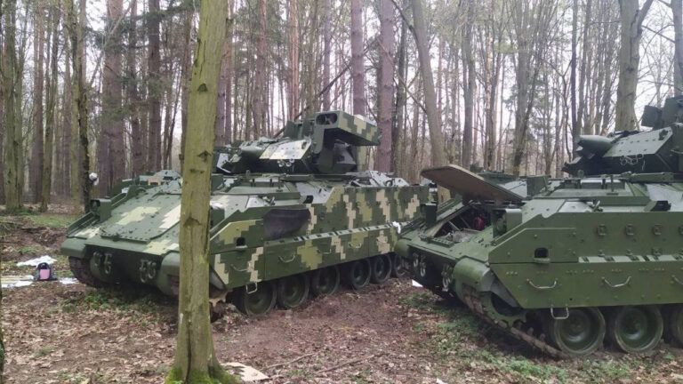 броньовані машини М2 Bradley