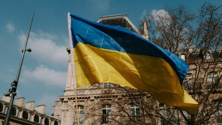 ”Страна 404″: в Харькове таксист отрицал существование Украины и нахамил пассажирке