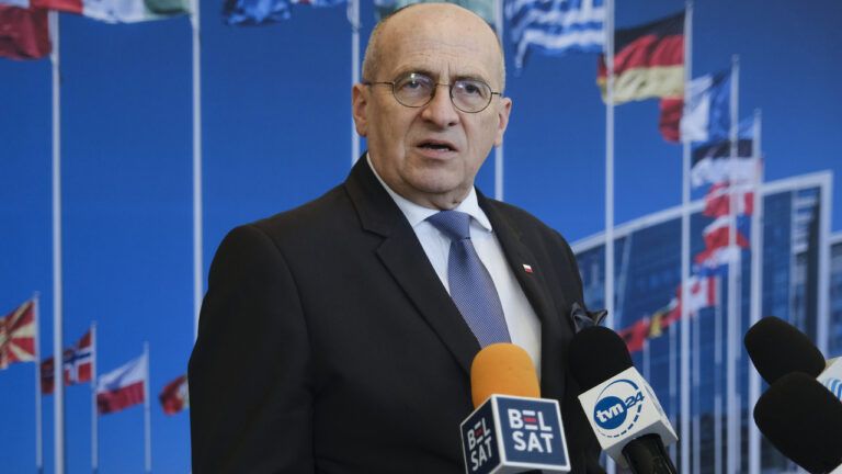 Новий пакет санкцій ЄС проти РФ ухвалять не раніше середини травня – МЗС Польщі
