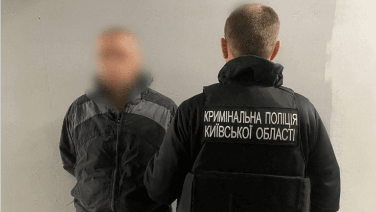 18 ножевых ранений: на Киевщине мужчина убил знакомого из-за давнего конфликта