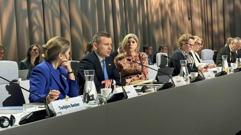Спрямувати на відновлення України: міністр фінансів закликав пришвидшити конфіскацію активів РФ