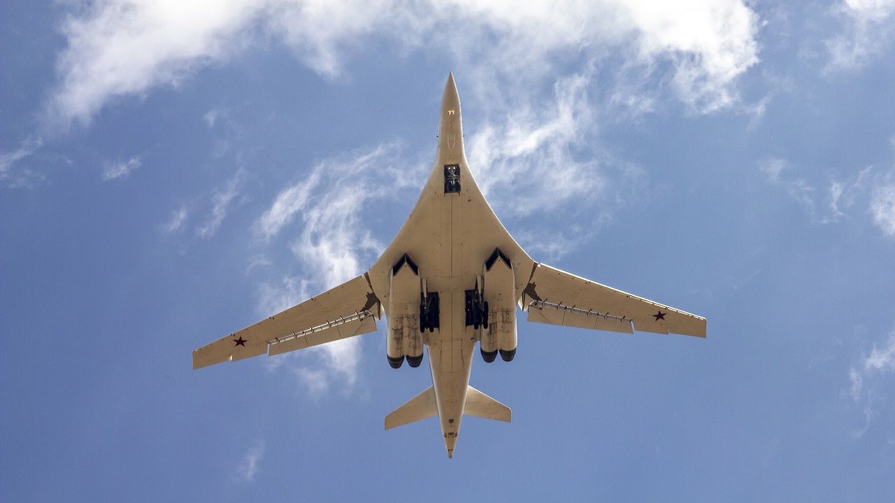 літак Ту-160