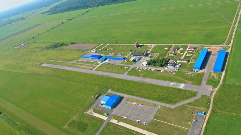 аеродром у Гостіліци