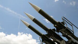 Жданов объяснил, почему Россия каждый день стала обстреливать Украину