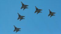 Літаки РФ з ракетами Кинджал