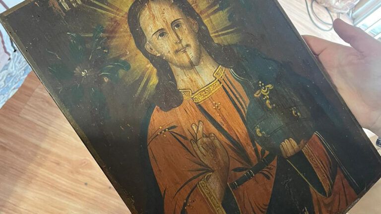 Меч гуннов и античные монеты. У экс-нардепа Горбатова нашли еще одну коллекцию украинских артефактов