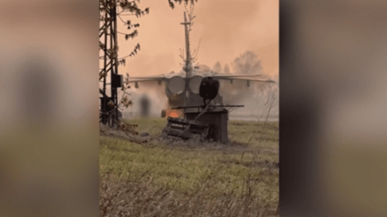Партизани спалили бомбардувальник Су-24 у Новосибірську
