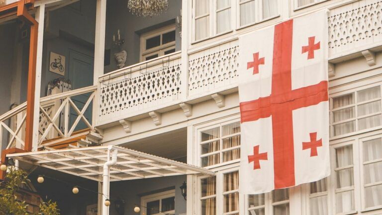 Грузия поддерживает Украину, но не будет вводить прямые санкции против РФ — премьер
