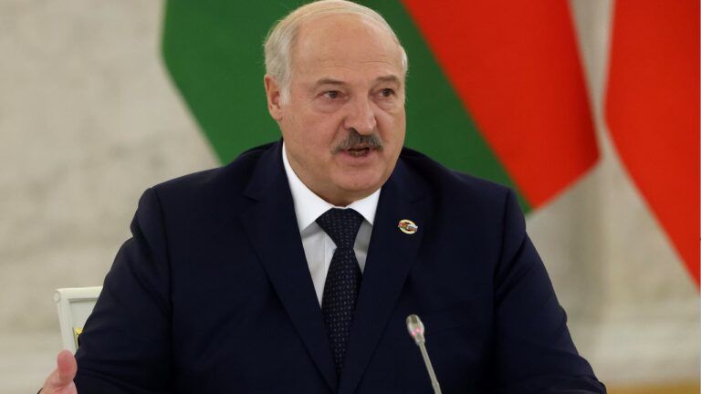 Олександр Лукашенко