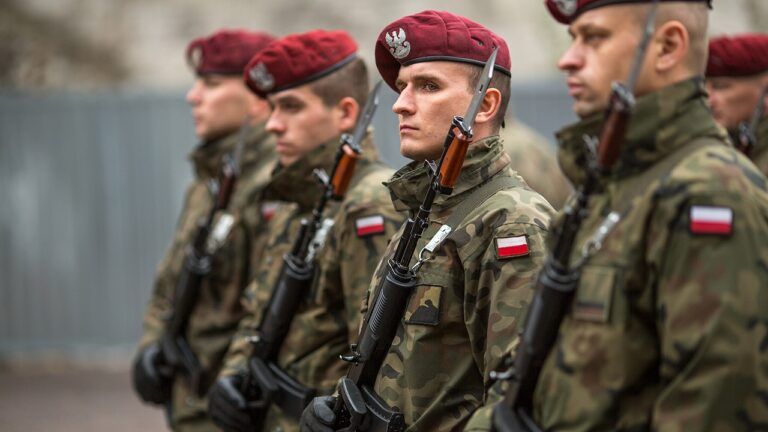 польські військові