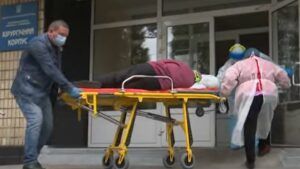 Загроза Covid-19 не зникла: чому варто вакцинувати дитину навіть під час війни