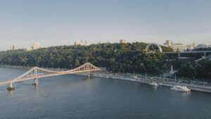 Київ, Дніпро