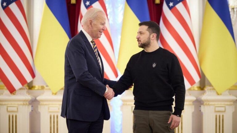Наподобие израильских: Зеленский о гарантиях безопасности от США