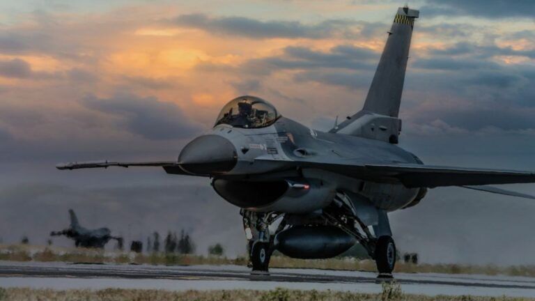 Винищувач F-16