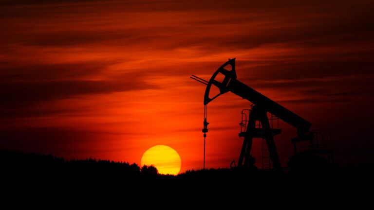 видобуток нафти