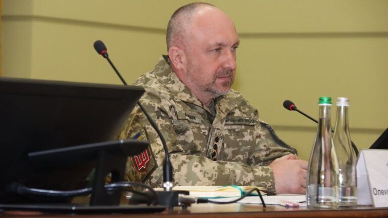 В Минобороны обещают наказывать военкомов за недостойное поведение