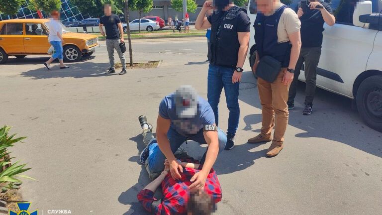 Сливал локации ВСУ. В Виннице СБУ задержала агента Кремля