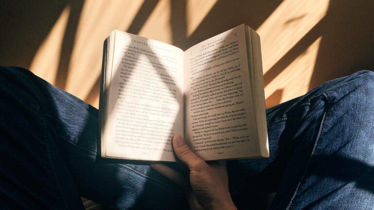 читання книги