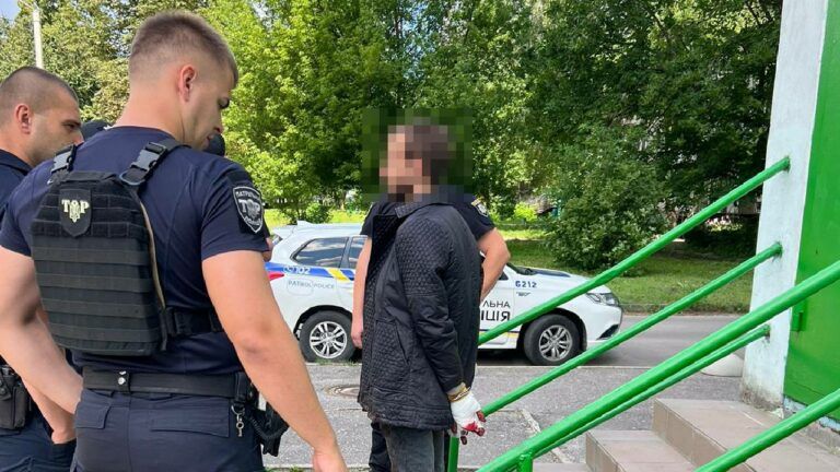 Вбив свою родину, викрав авто та скоїв смертельне ДТП: на Харківщині затримали 20-річного хлопця