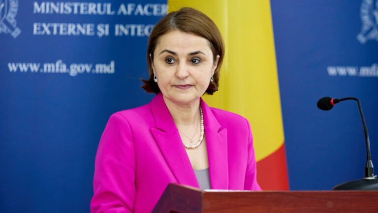 глава МЗС Румунії Лумініца Одобеску