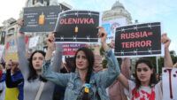 акція після теракту росіян в Оленівці