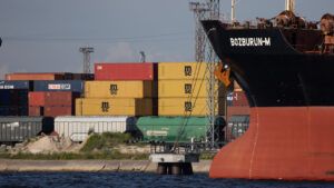 Украина требует новых санкций за российский захват портов Азовского моря — МИД