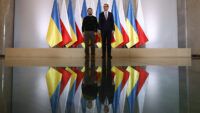 Польша и Украина обменялись критическими заявлениями и вызвали послов в МИД — что произошло
