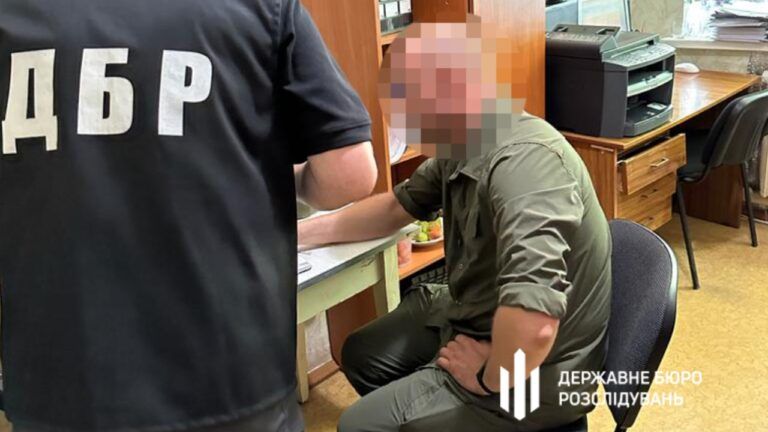 ГБР объявило подозрение военкому с Полтавщины, который избил подчиненного до потери сознания