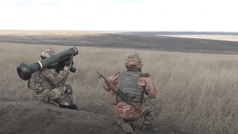 Один из символов национального сопротивления: почему все так полюбили Javelin