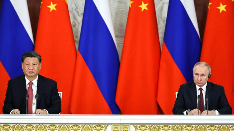 Сі Цзіньпін та Володимир Путін