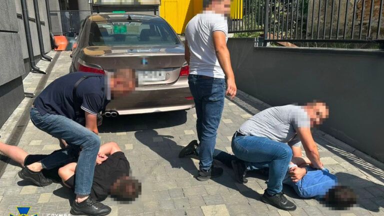 На Тернопольщине депутат за деньги помогал мобилизованным избежать ротации на передовую