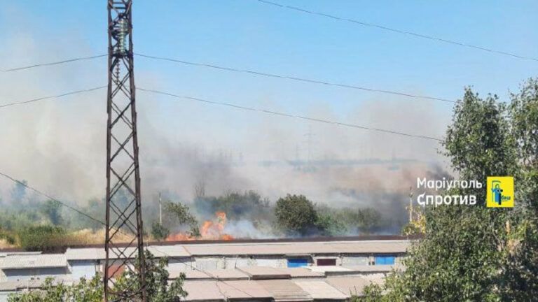 У Маріуполі партизани спалили чотири автівки окупантів