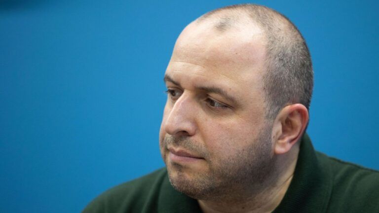 Рустем Умєров