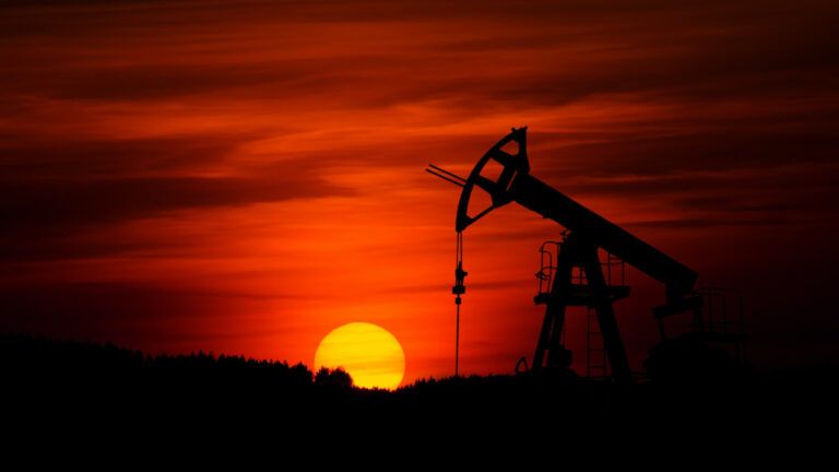 видобуток нафти