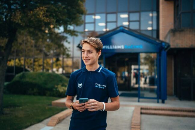 14-летний гонщик Александр Бондарев стал членом известной команды Williams Racing