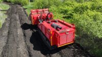Минобороны ведет переговоры с двумя западными компаниями по производству машин по разминированию в Украине