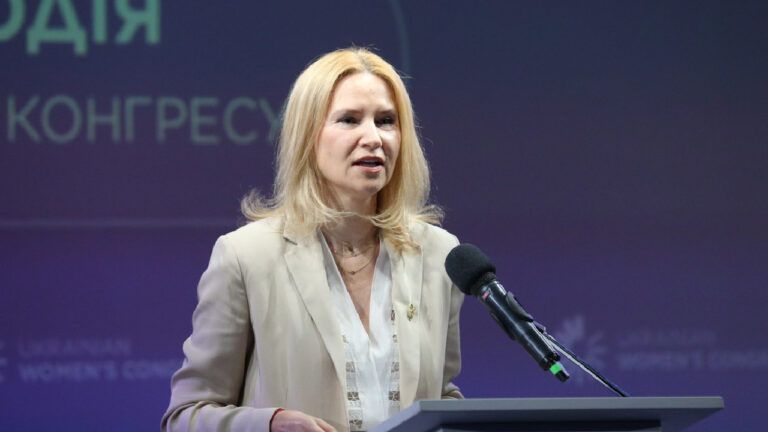Олена Кондратюк