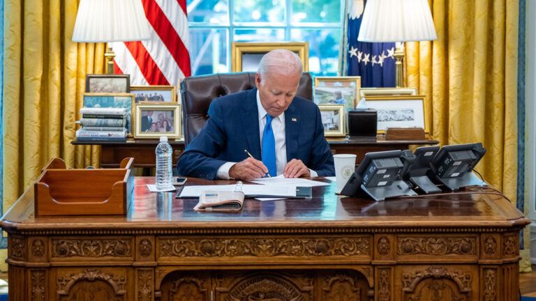 Які шанси на отримання Україною грошей від конфіскації активів РФ у США – Мін’юст