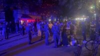 У центрі Івано-Франківська сталася масова бійка: поліція затримала деяких учасників