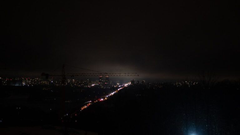 ніч киїів комендантська година