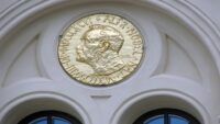 Нобелівська премія