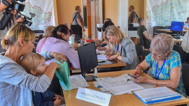 переселенці ПВО