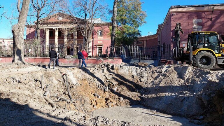 В Одесі ракетою пошкоджено будівлю художнього музею – фото