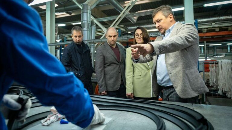 Государственная кредитная программа 5-7-9: Свириденко посетила одно из предприятий