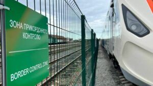 Туск обещает, что будущее правительство Польши разблокирует границу с Украиной